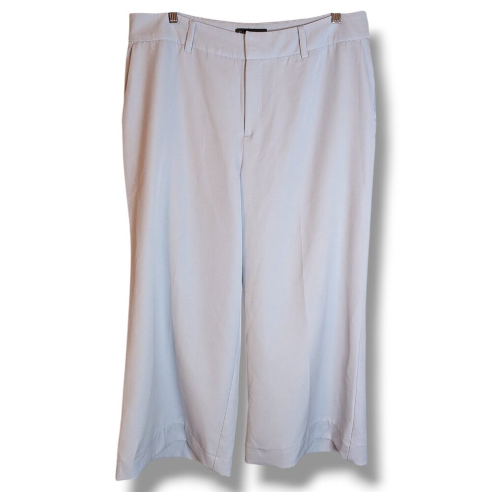 Eloquii Size 16 Wide Leg Short Inseam Light Pale Blue High Rise Flowy Pant